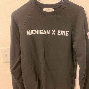 Starbucks Reserve Chicago Michigan x Erie black sweatshirt  Small